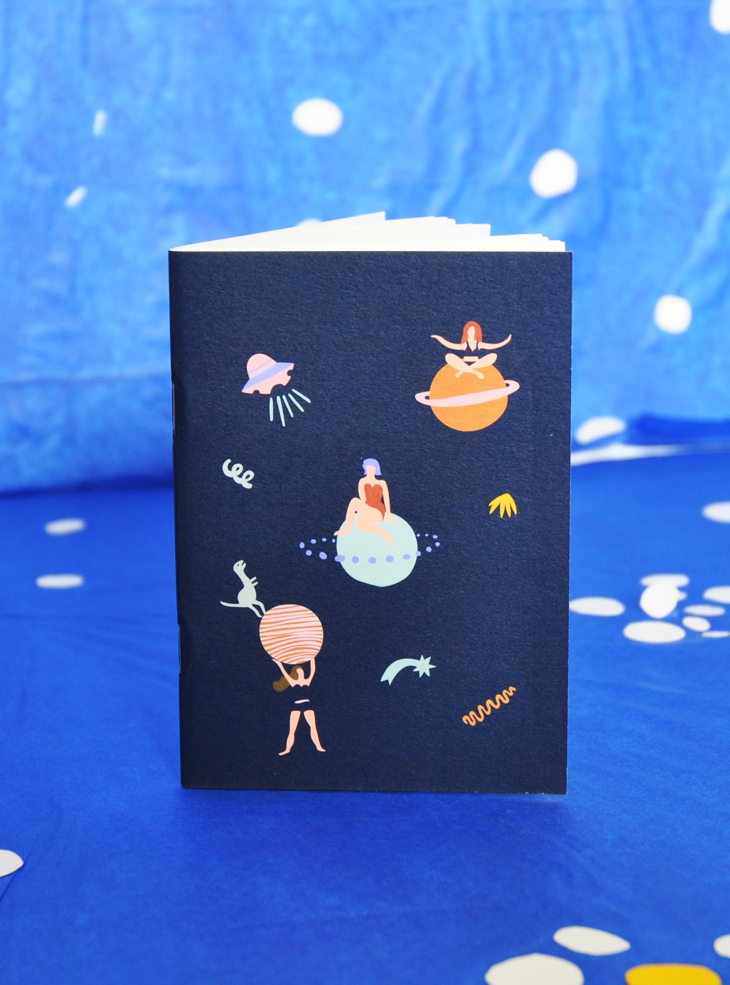 CARNET - VERS L'INFINI ET TRÈS AU-DELÀ